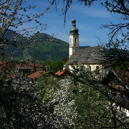 Gaestehaus Weissenbauer شقة